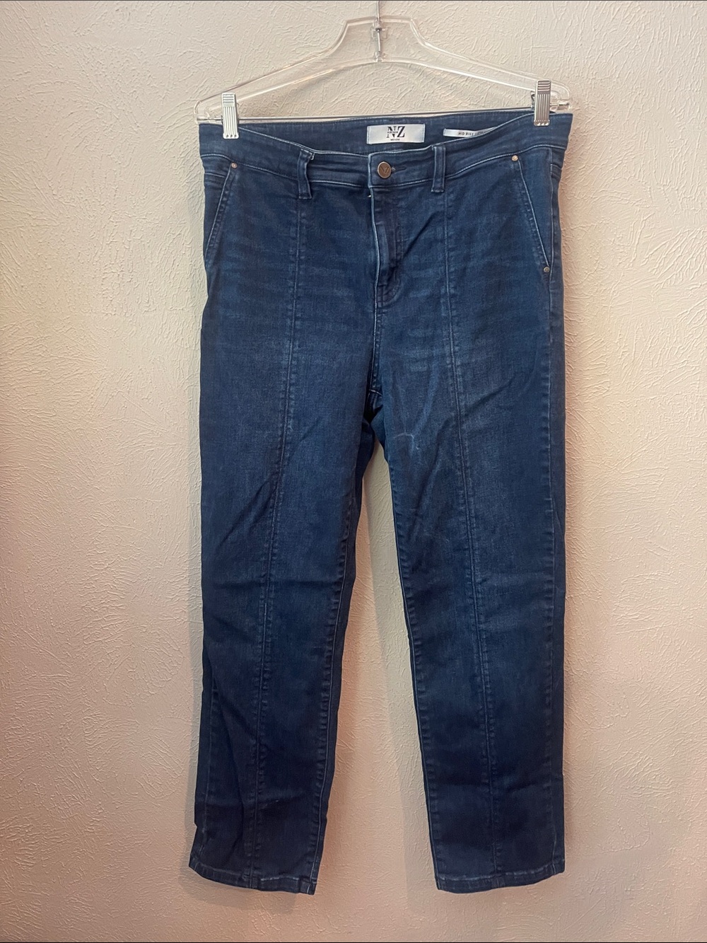 NIC+ZOE NZ Denim Women’s Mid Rise Straight Jeans in Deep Blue. Size 31.
